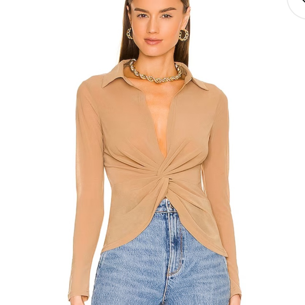 Superdown Deja Twist Front Top in Nude - medium